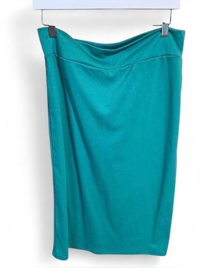 Azules Classic Green Pencil Skirt - Women's